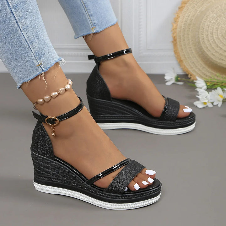 Maren – Comfortabele Platformsleehak Sandalen