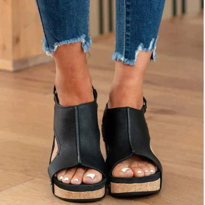 Madeline – Stijlvolle Sleehak Sandalen