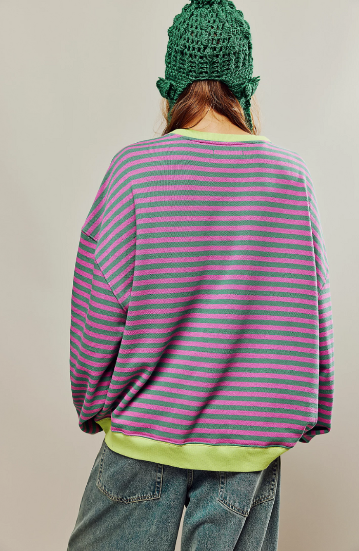 Catje - Oversized Trui met Levendige Strepen
