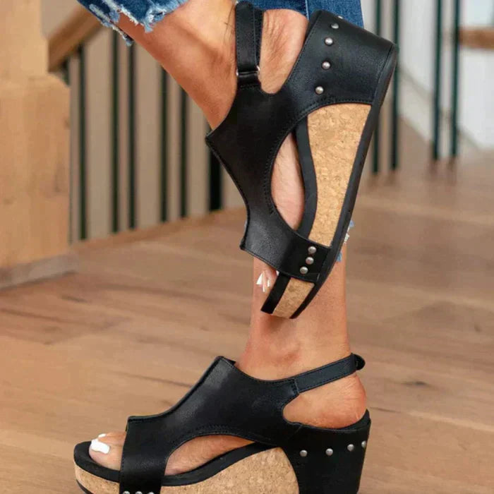 Madeline – Stijlvolle Sleehak Sandalen