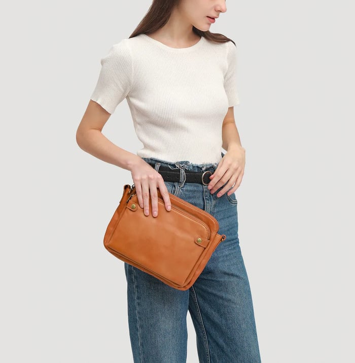 Jovie - Strakke Crossbodytas met Drie Lagen