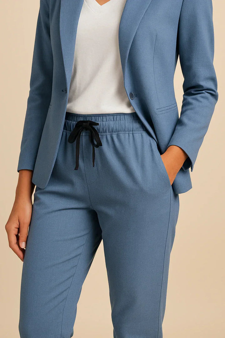 Capri – Damespak met Gedurfde Stijl: Blazer & Broek