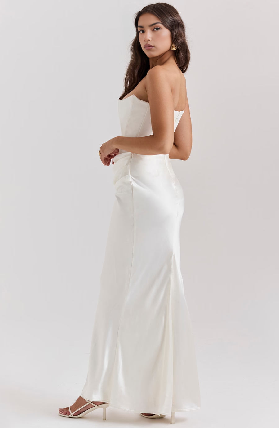 Hera – Elegante Retro Straploze Feestjurk in Effen Kleur