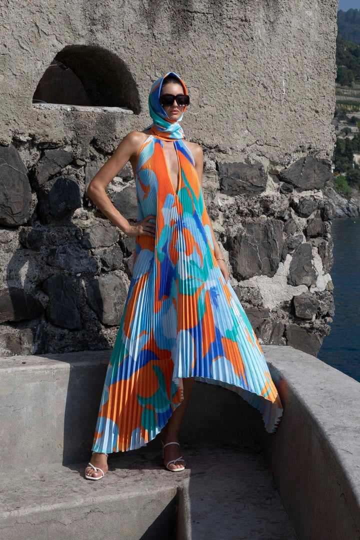Isla – Elegante Geplooide Halter Maxi Jurk