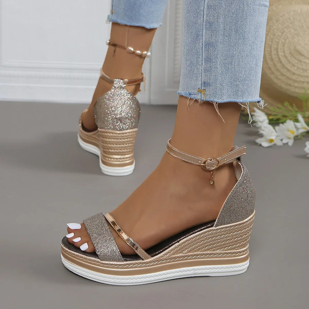 Maren – Comfortabele Platformsleehak Sandalen