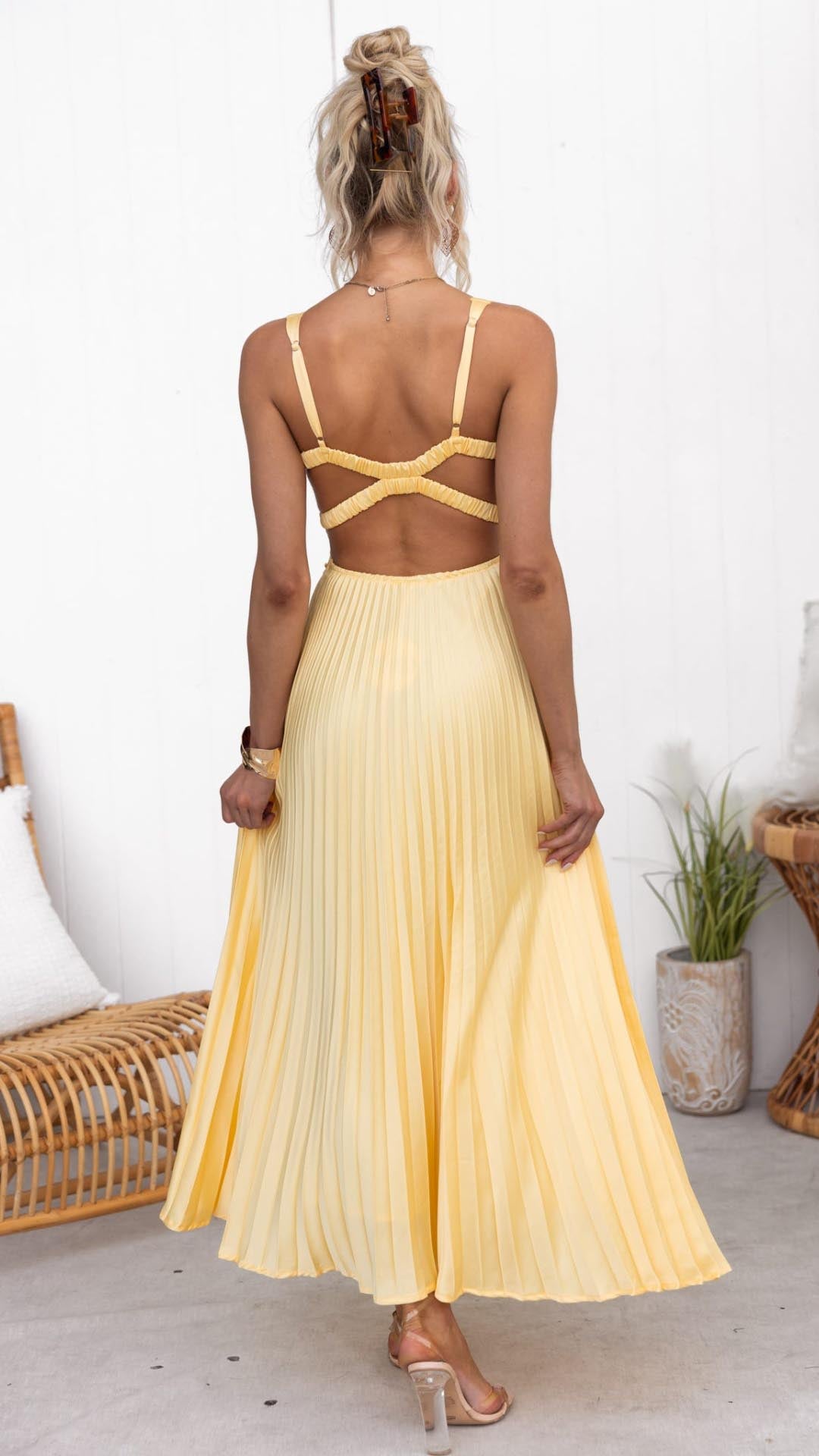 Noor - Gele geplooide elegante V-hals maxi jurk