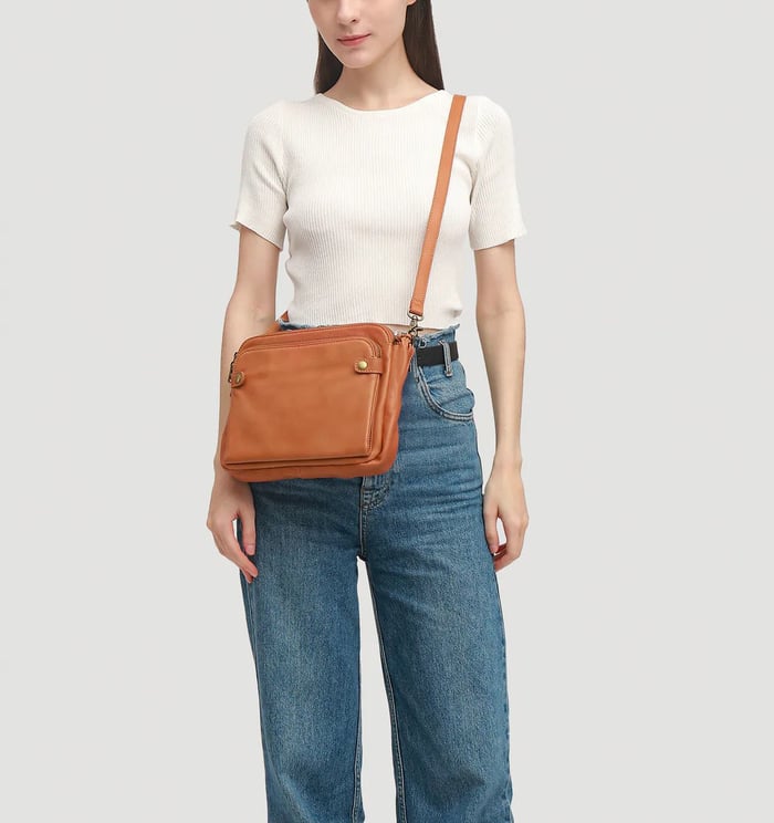 Jovie - Strakke Crossbodytas met Drie Lagen