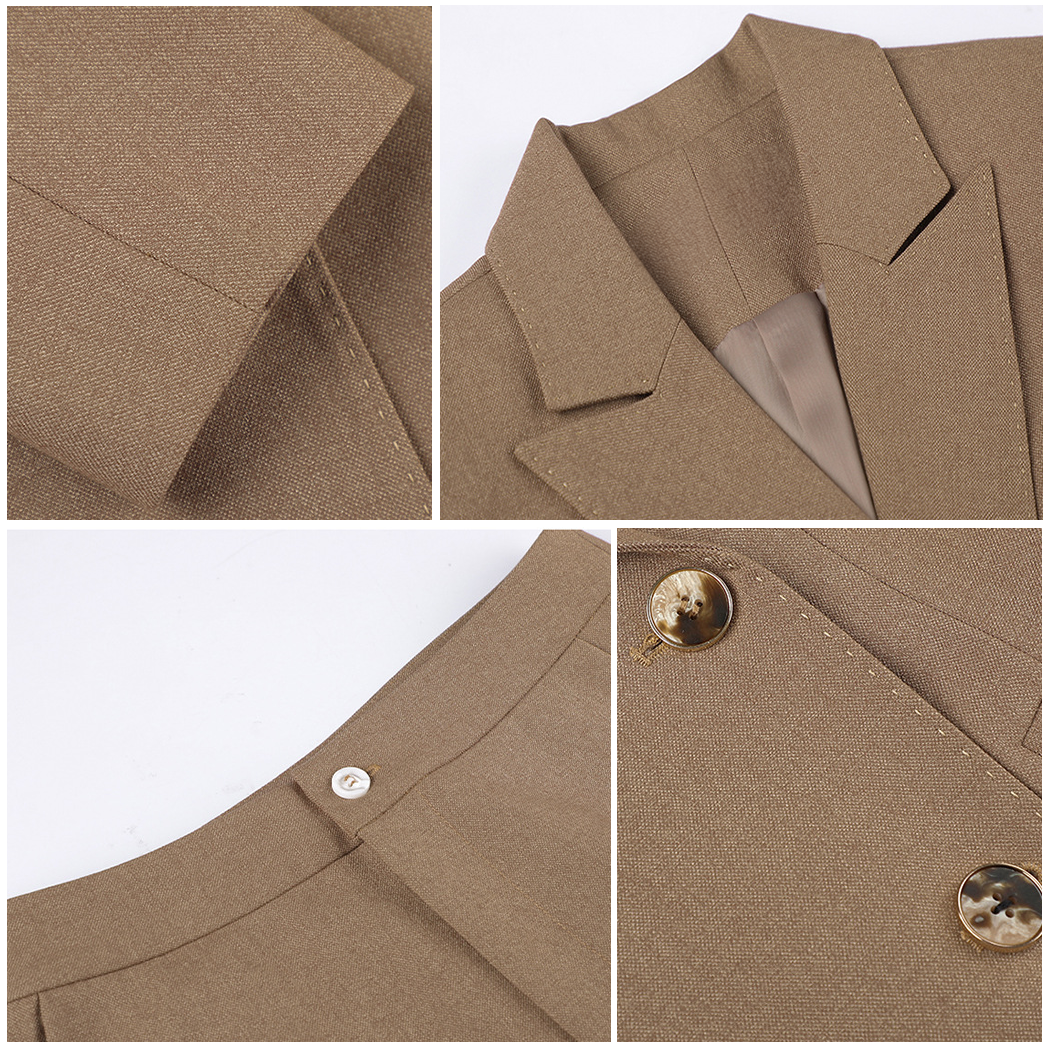 Aven – Klassieke 4-Knoop Blazer met Bijpassende Broekenset