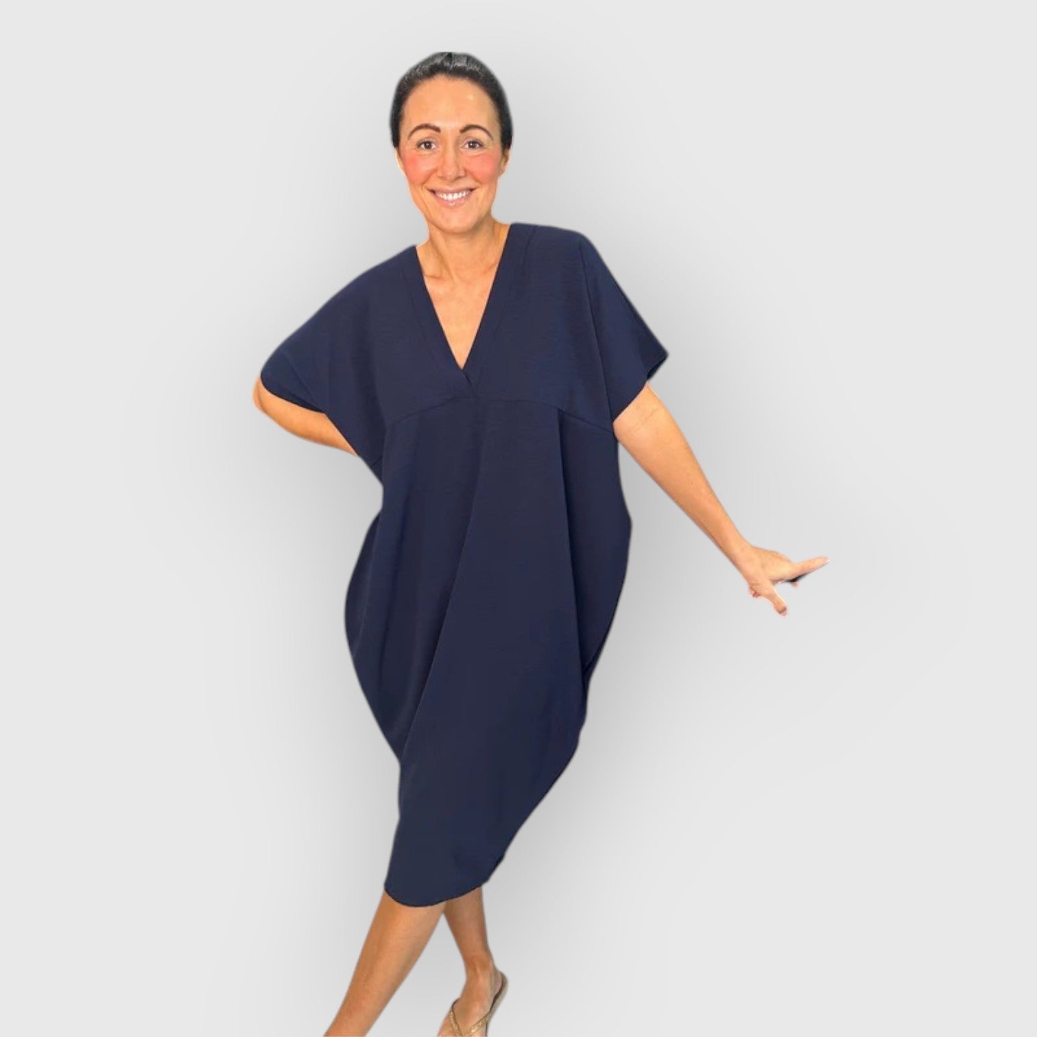 Maud – Midi-jurk met Korte Mouwen