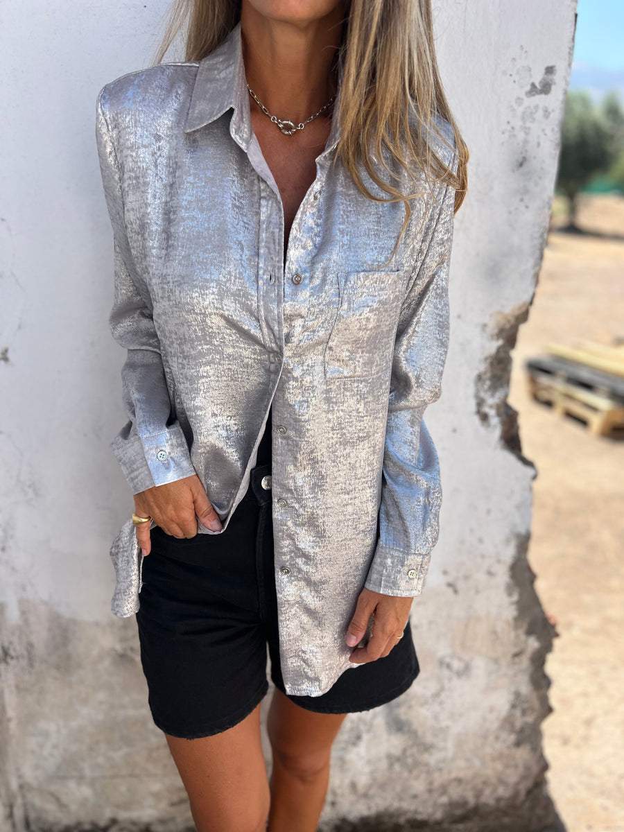 Zella – Chique Glansshirt